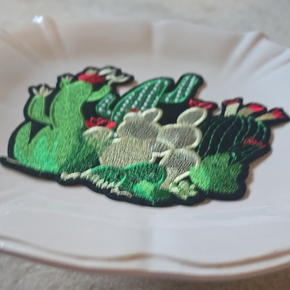Cactus Embroidered Patch - Picture 3 of 3